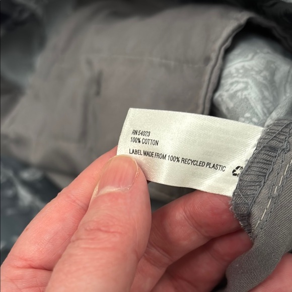 NWOT Gray and White Shorts - Picture 4 of 4